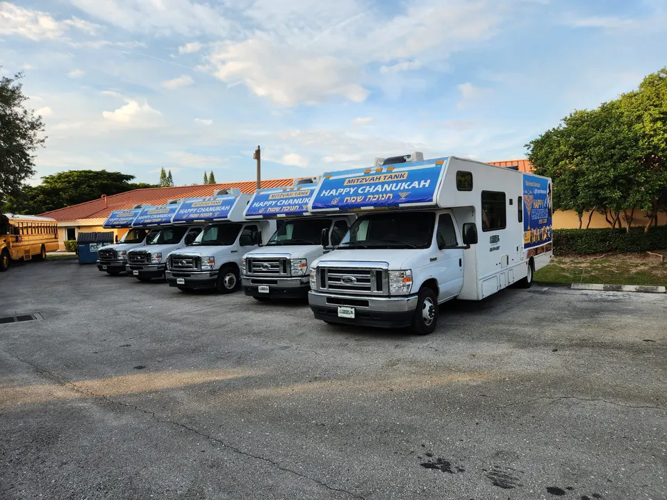 Mitzvah Tanks lined up at a facility
